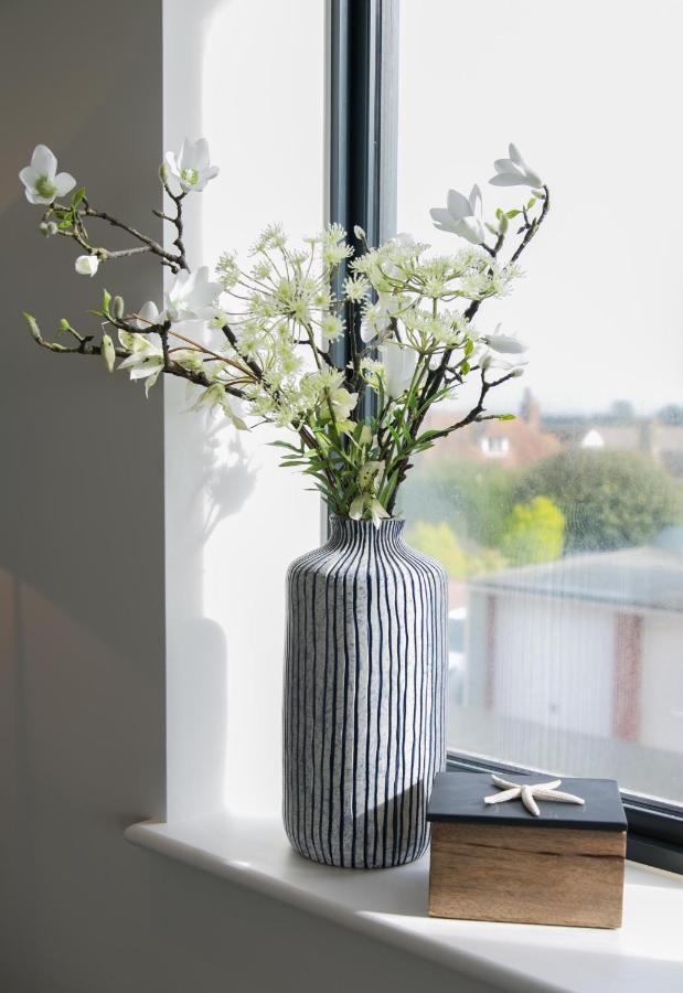 Edgewater - Bracklesham Bay Apartment อีสต์วิทเทอริง ภายนอก รูปภาพ